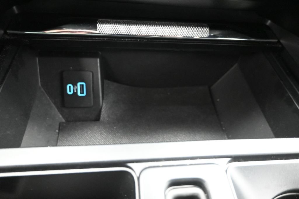 Used 2024 White Ford Lariat image 30