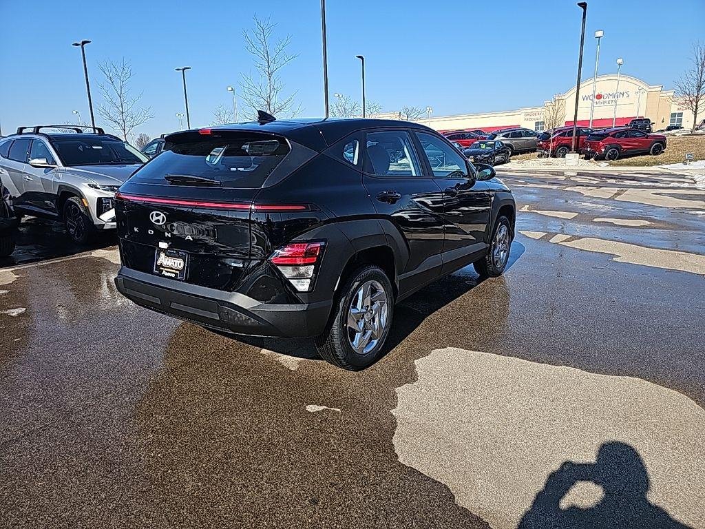New 2026 Black Hyundai SE AWD image 5