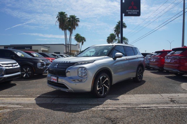 2025 Mitsubishi Outlander Plug-in Hybrid SEL S-AWC's photo