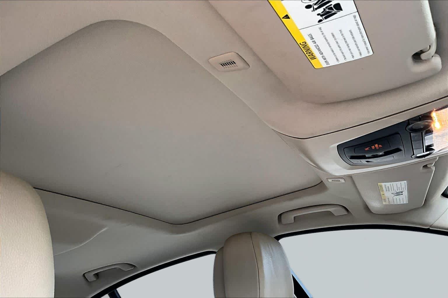 Used 2011 Space Gray BMW 528i image 13