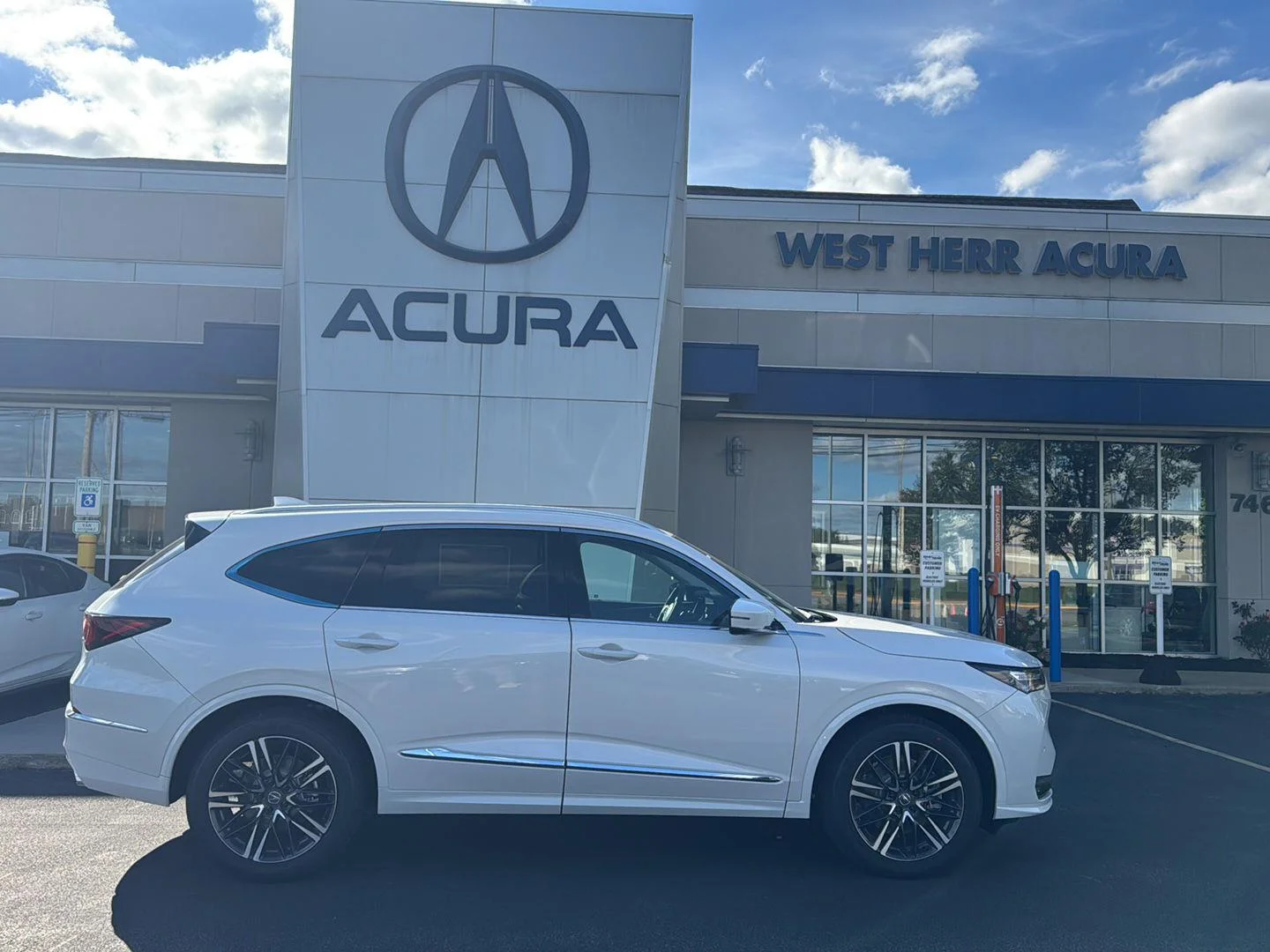 New 2026 Platinum White Pearl Acura SH-AWD w/Advance image 14