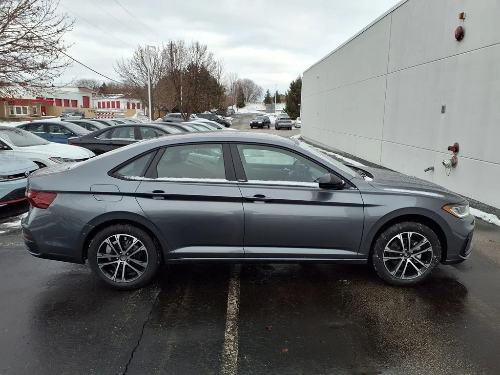 New 2026 Platinum Gray Metallic Volkswagen 1.5T Sport image 3