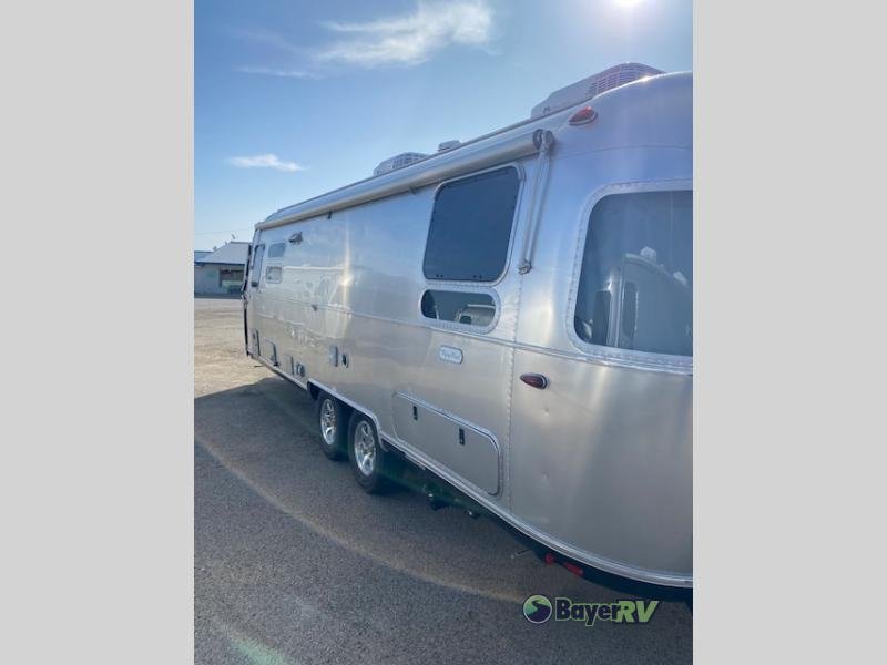 2025 Airstream Flying Cloud photo 4