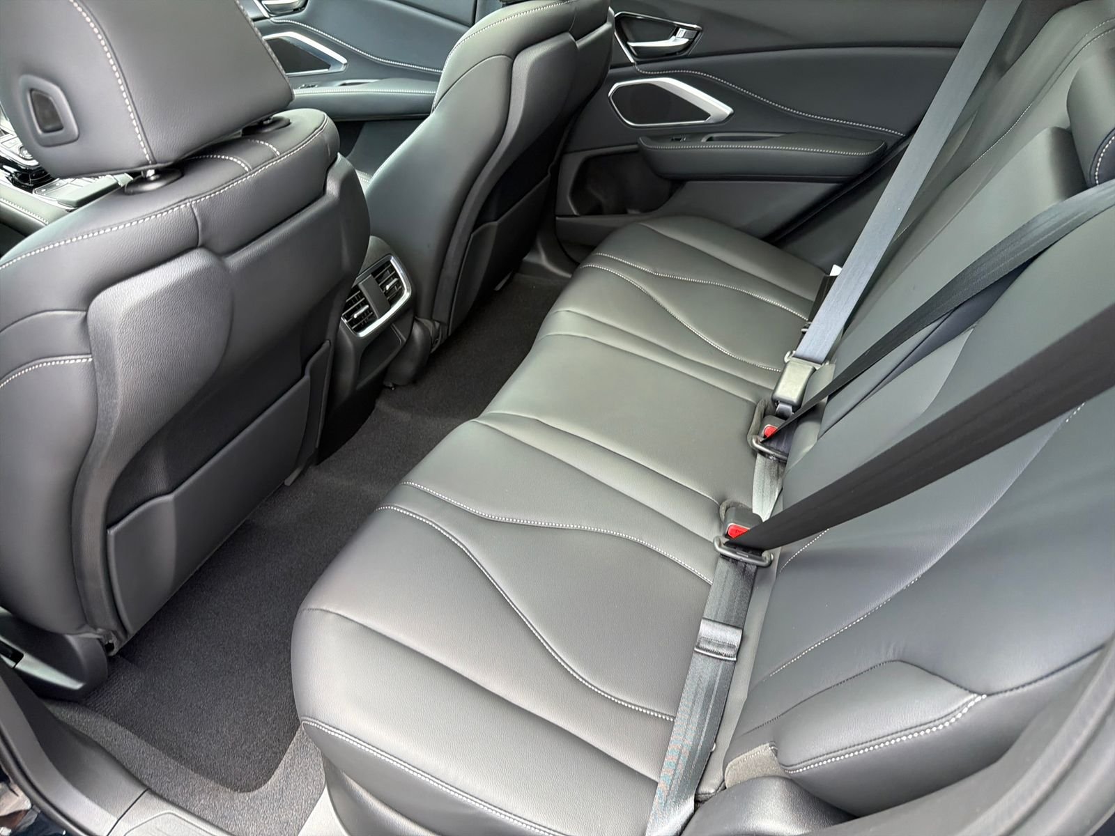 New 2026 Majestic Black Pearl Acura Base image 25