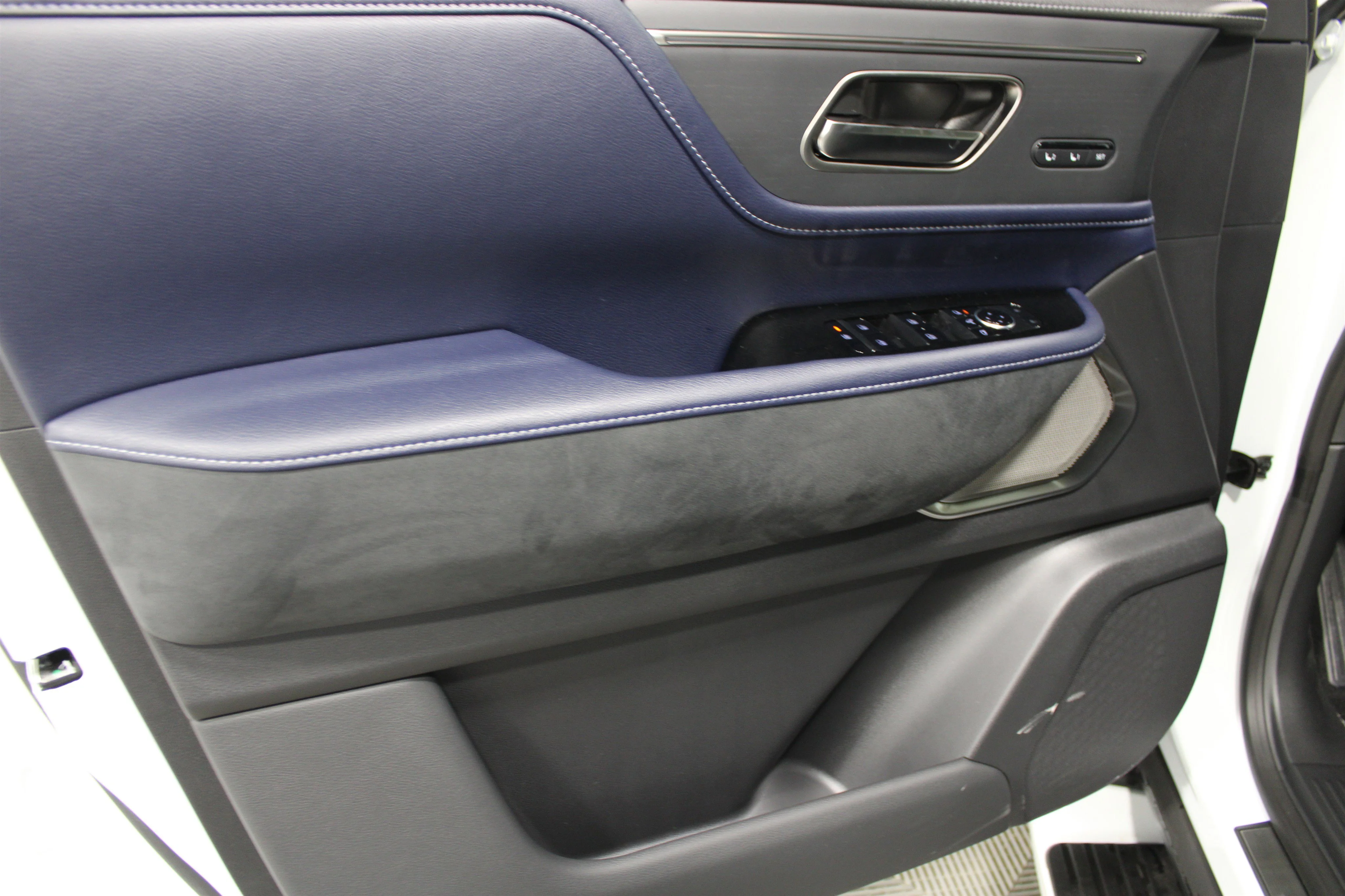 2026 INFINITI QX80 Sport - Photo 6
