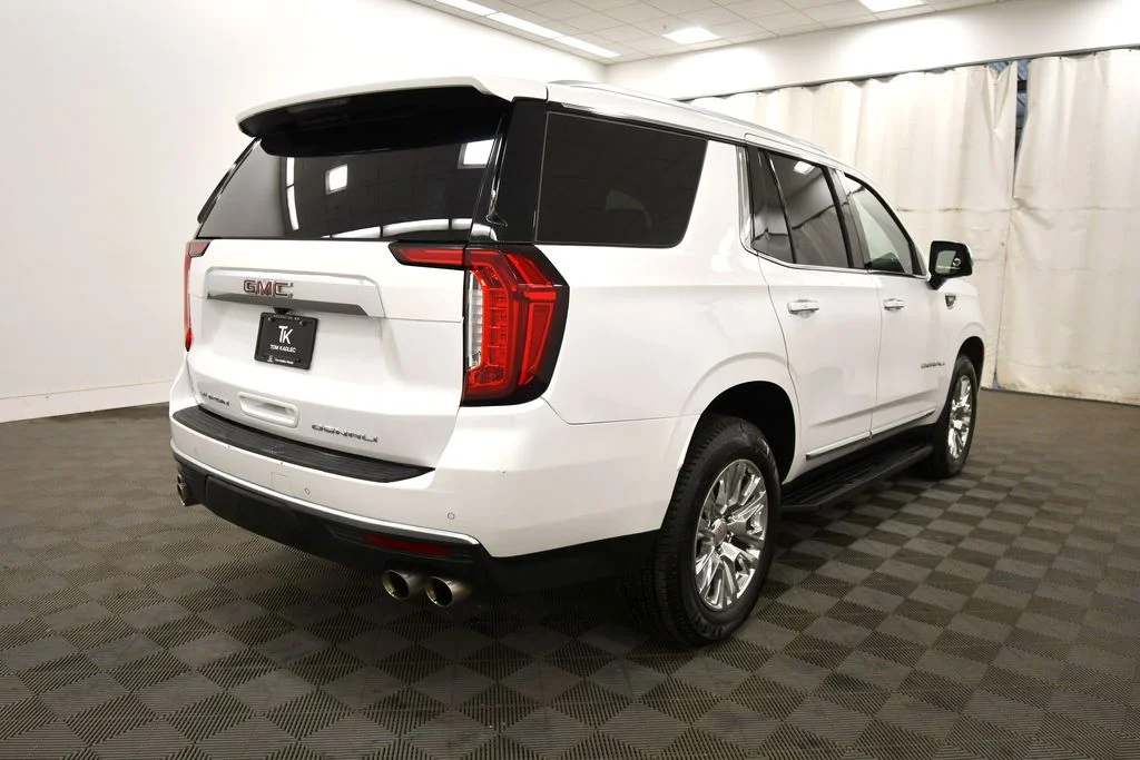 Used 2022 White GMC Denali image 8