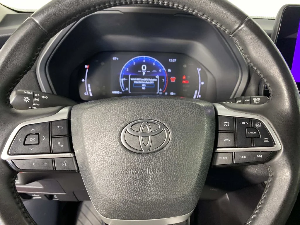 Used 2025 Red Toyota XLE image 14