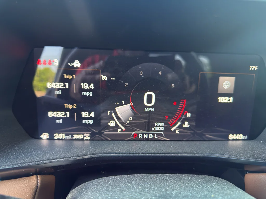 Used 2026 Summit White GMC AT4 image 8