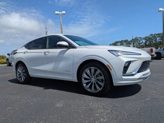 New 2026 White Frost Tricoat Buick Avenir image 2