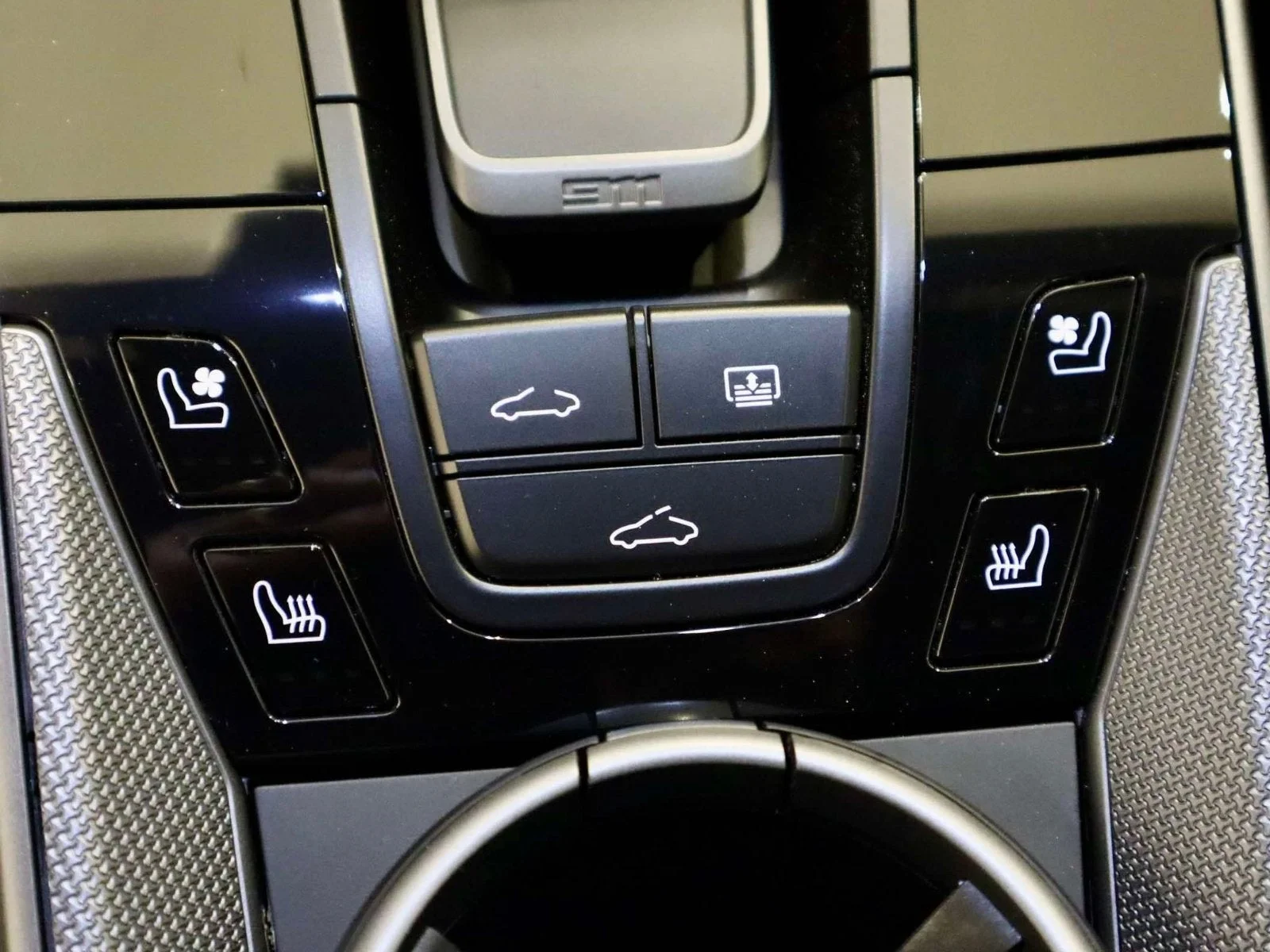 Used 2025 White Porsche Carrera image 31