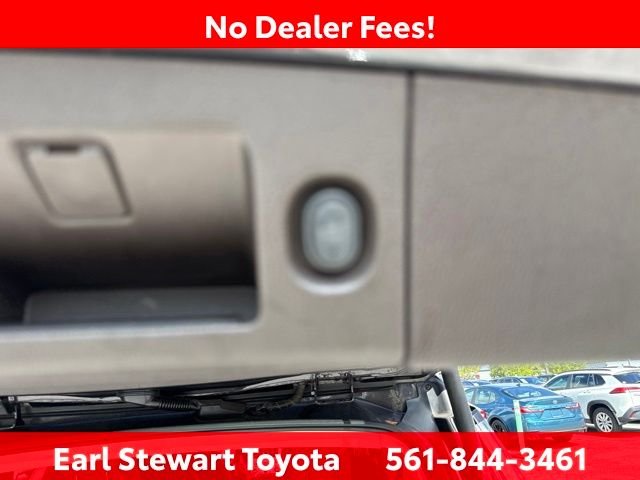 Used 2017 Silver GMC Denali image 13