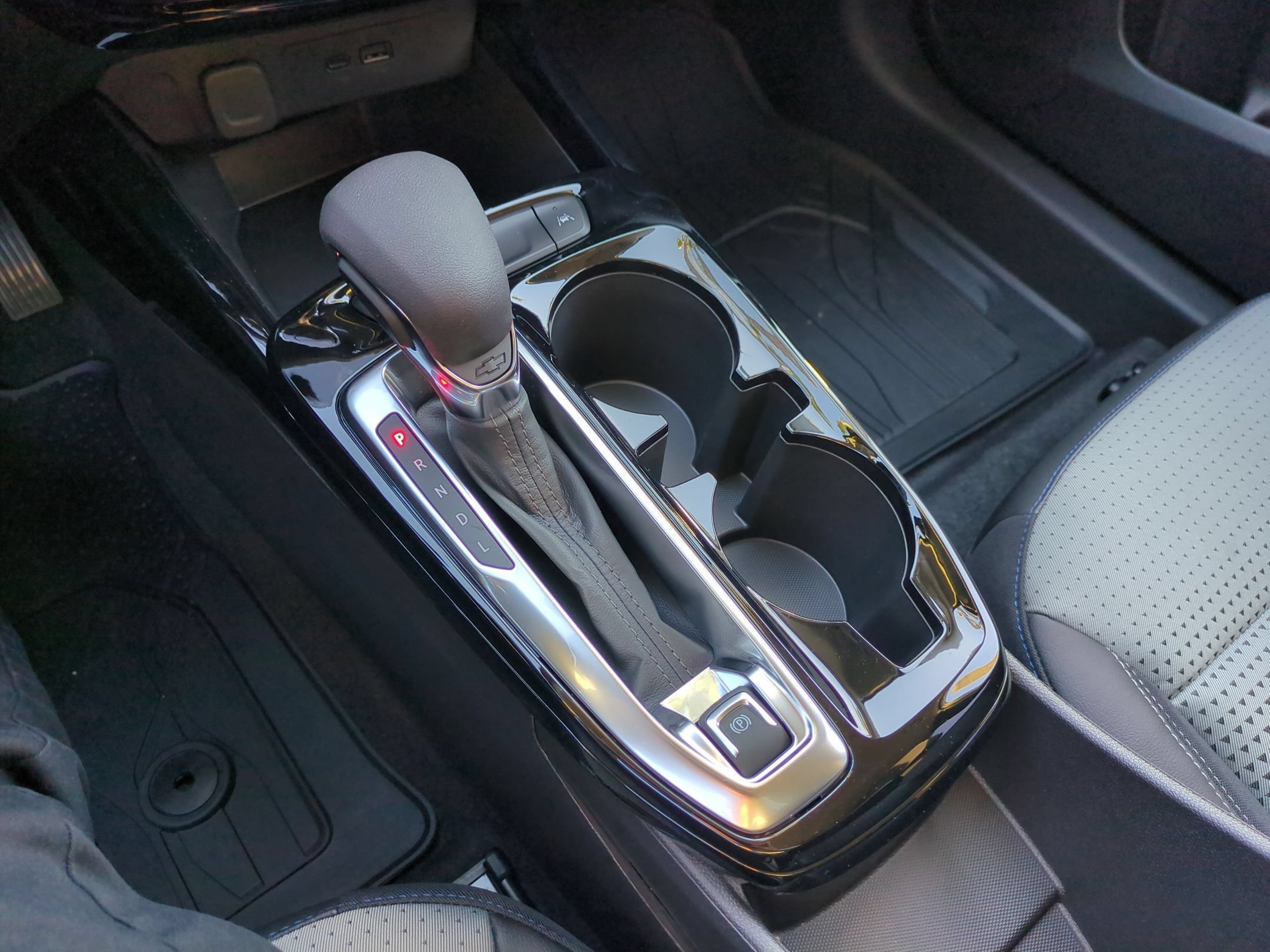 New 2026 Summit White Chevrolet LT image 18