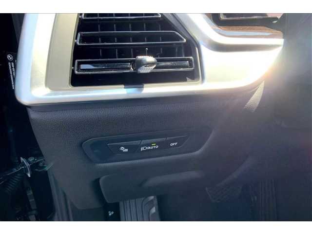 New 2026 Black Sapphire Metallic BMW sDrive40i image 18