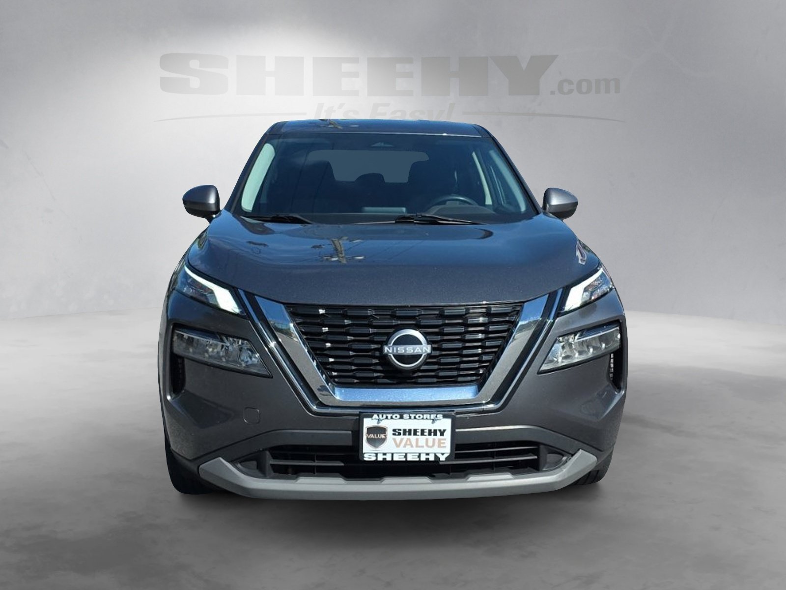 Used 2023 Gray Nissan SV image 16