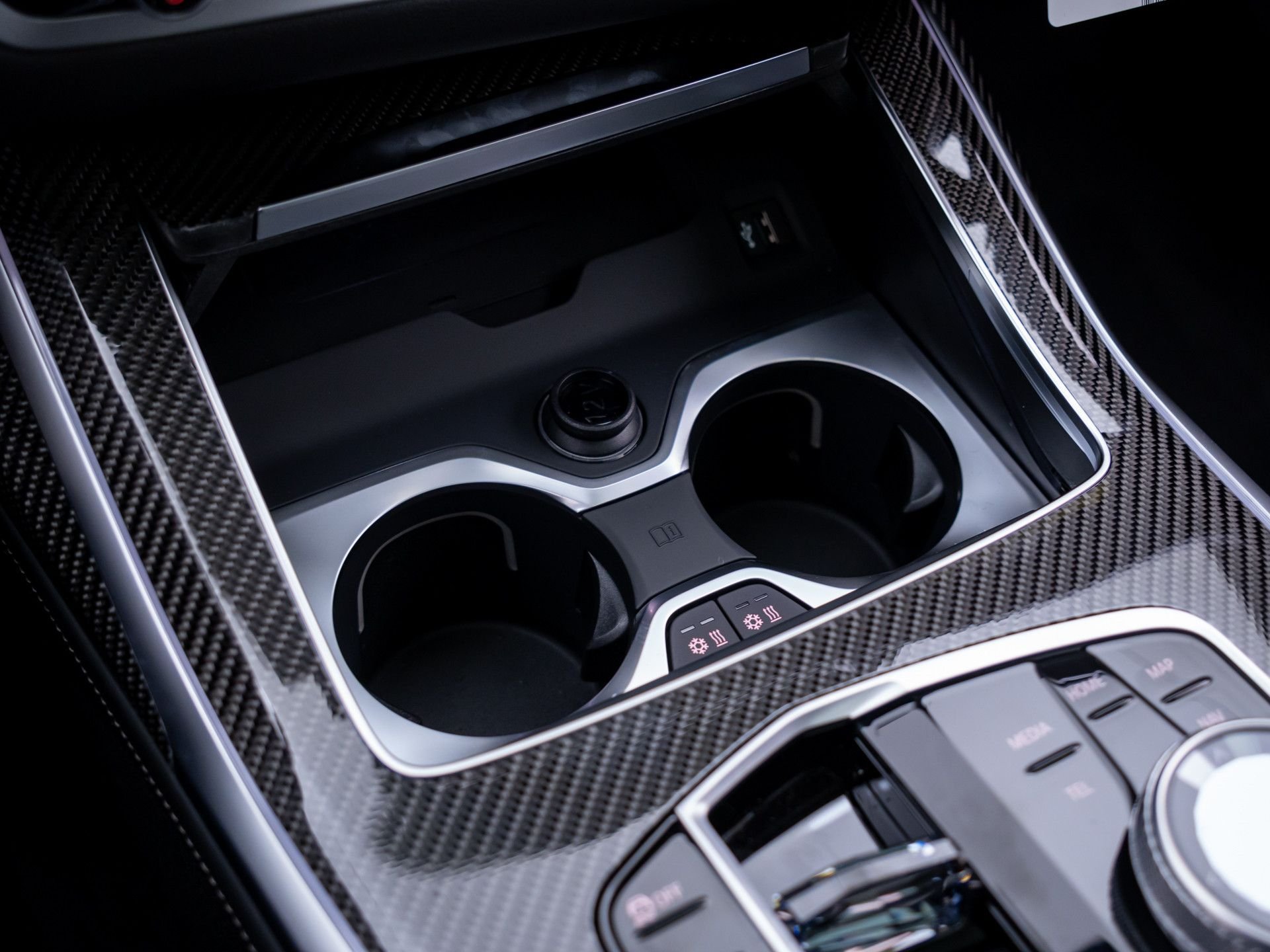 New 2027 Dravit Grey Metallic BMW M60i image 31