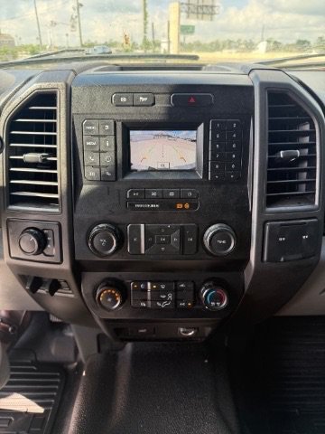 Used 2022 White Ford XL image 20
