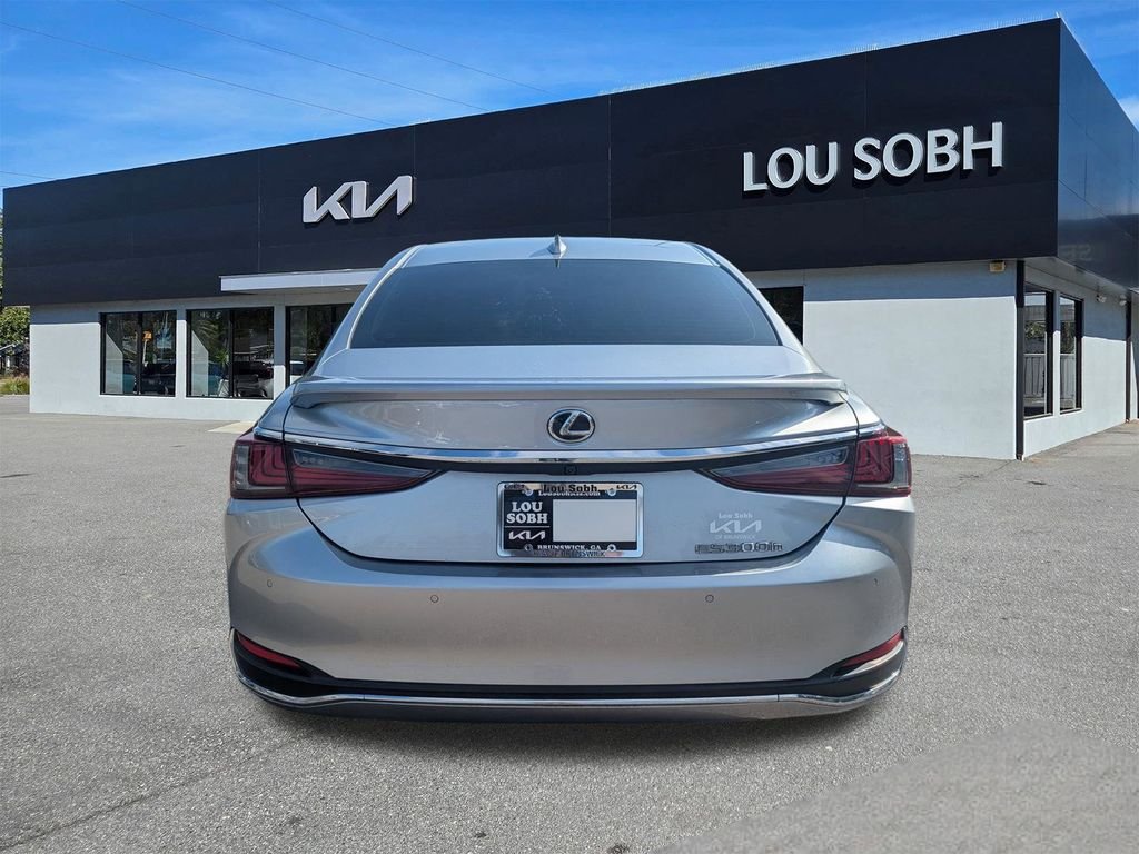 Used 2023 Silver Lexus 300h Luxury image 5