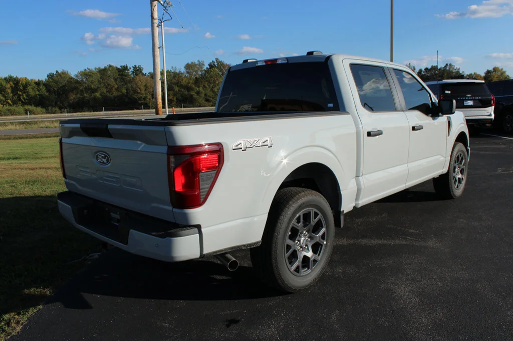 New 2026 Avalanche Ford STX® image 14