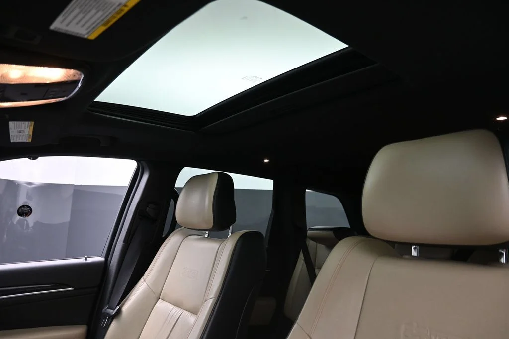 Used 2016 Black Jeep Limited image 21
