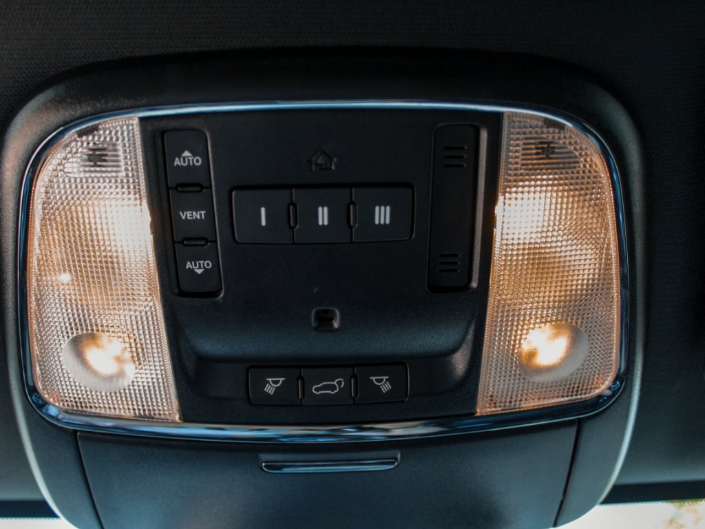 Used 2021 Bright White Clearcoat Jeep Limited image 24