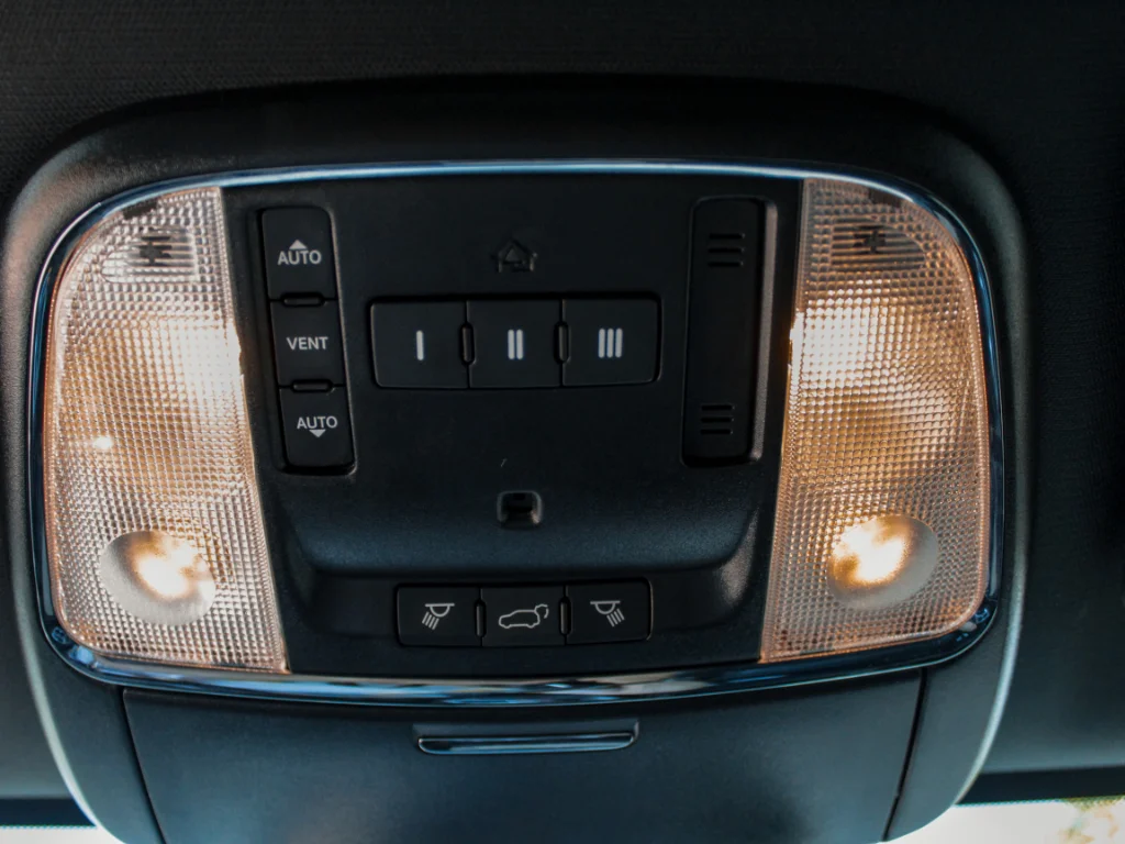 Used 2021 Bright White Clearcoat Jeep Limited image 24