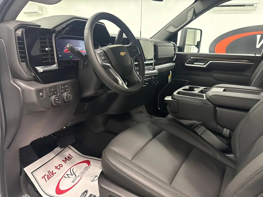 New 2026 Summit White Chevrolet LT image 9