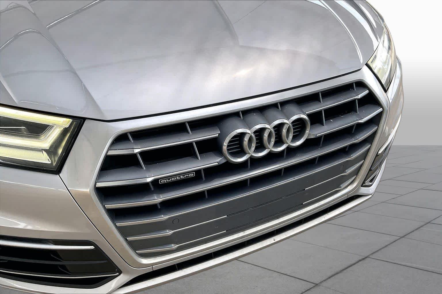 Used 2019 Florett Silver Metallic Audi Premium Plus image 30