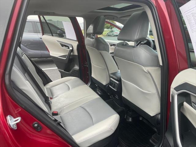 Certified Used 2021 RUBY FLARE PEARL Toyota  image 16
