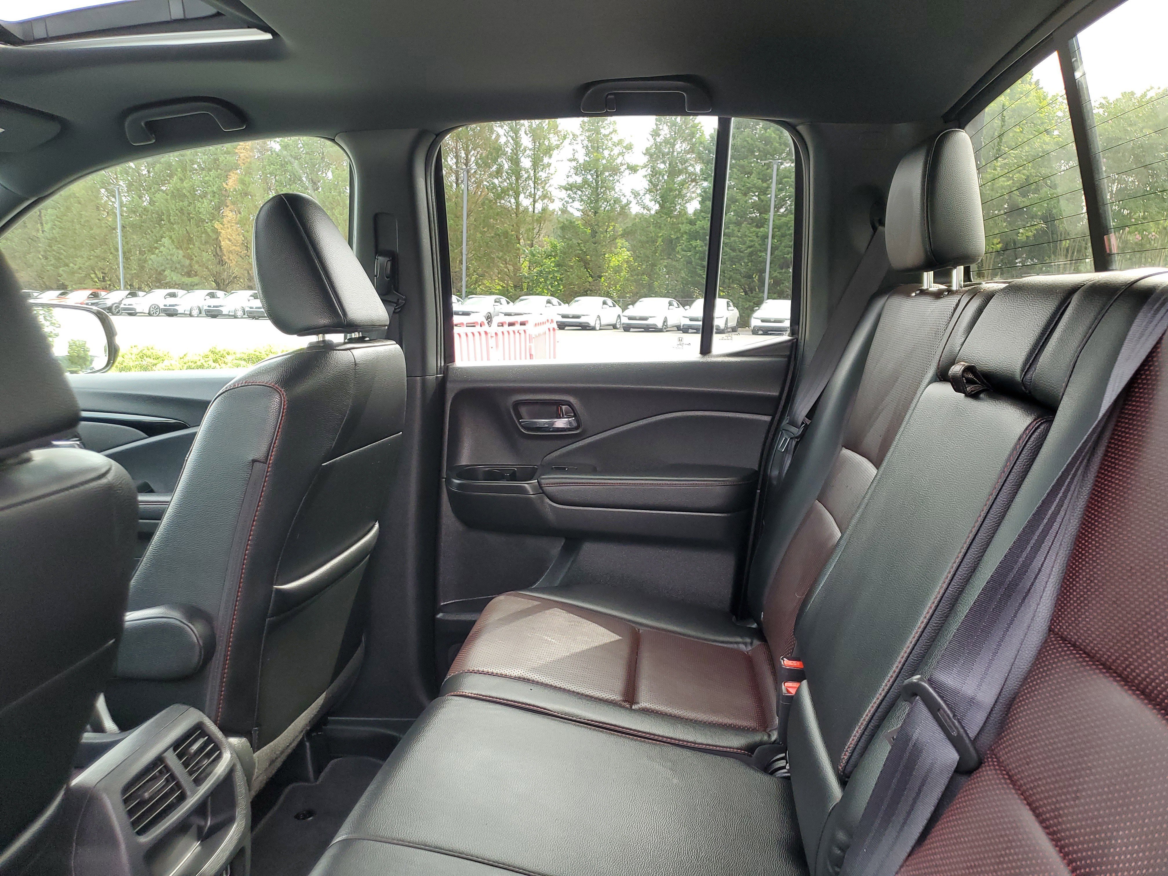 Used 2019 Crystal Black Pearl Honda Black Edition image 9