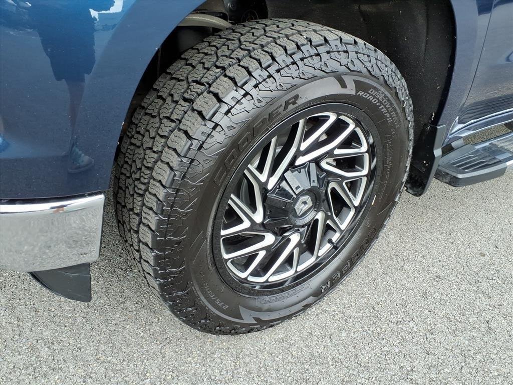 Used 2023 Northsky Blue Metallic Chevrolet LTZ image 10