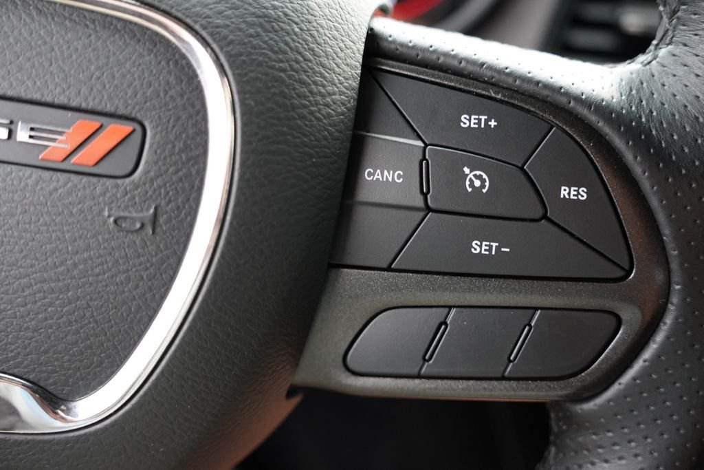 Used 2022 Red Dodge SXT image 27