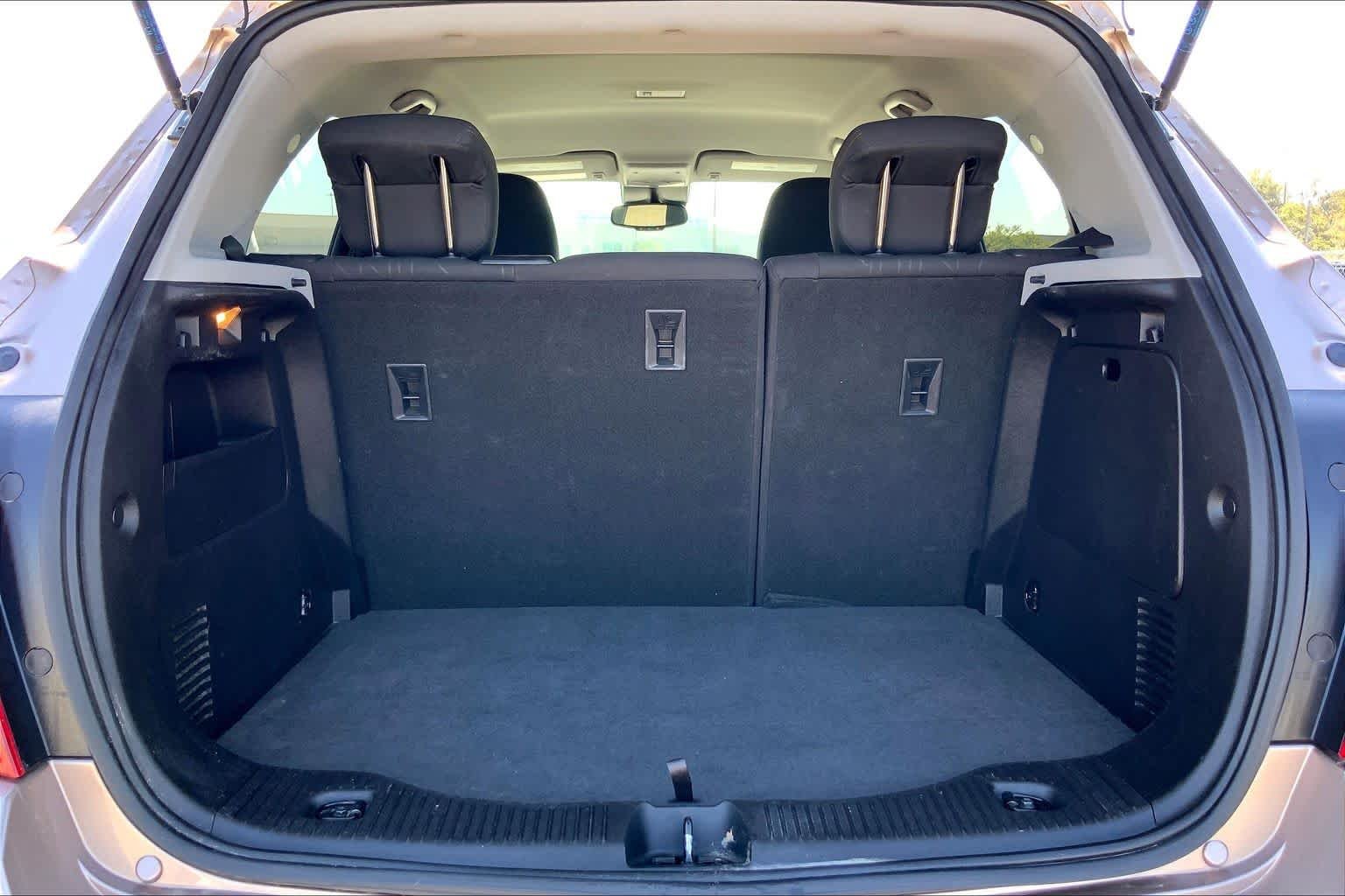 Used 2018 Sandy Ridge Metallic Chevrolet LT image 34