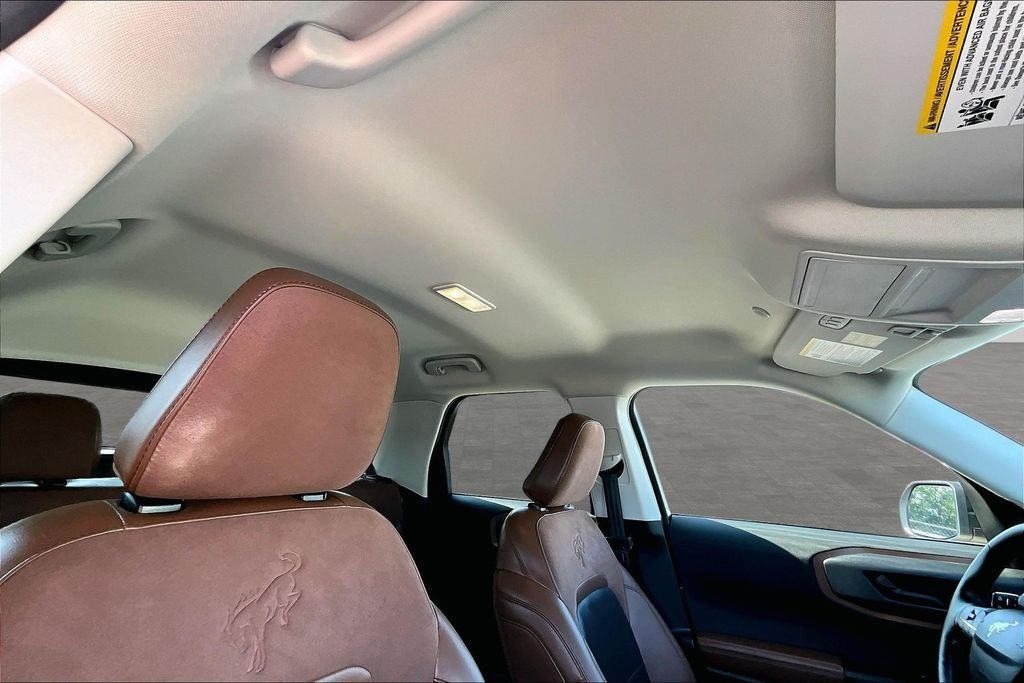 Used 2024 Desert Sand Ford Badlands image 11