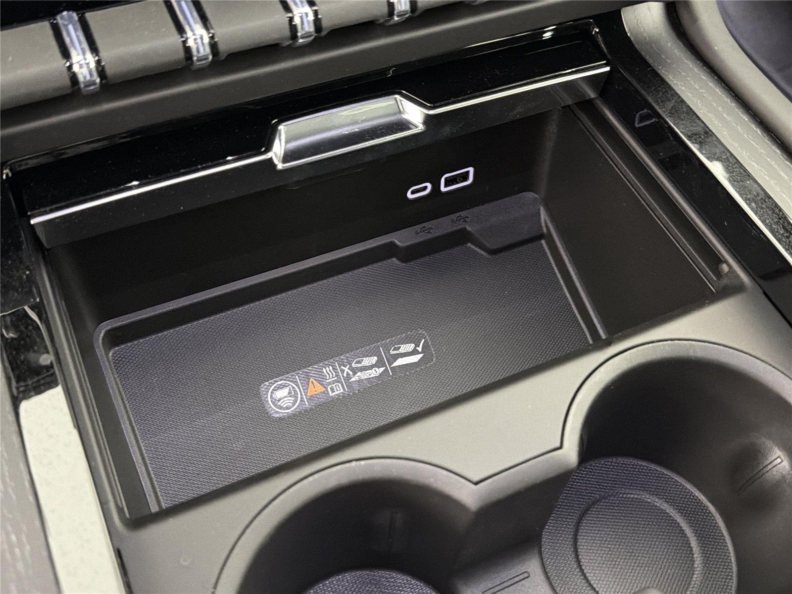 2026 GMC Yukon XL AT4 Ultimate - Photo 35