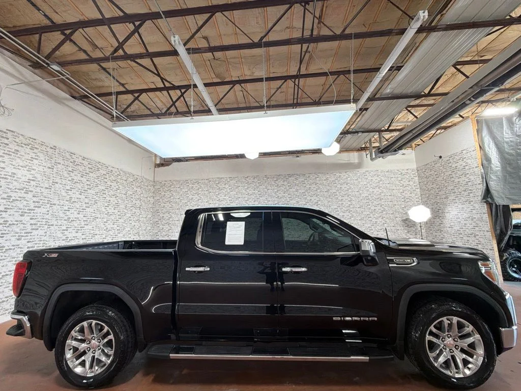 Used 2019 Onyx Black GMC SLT image 8