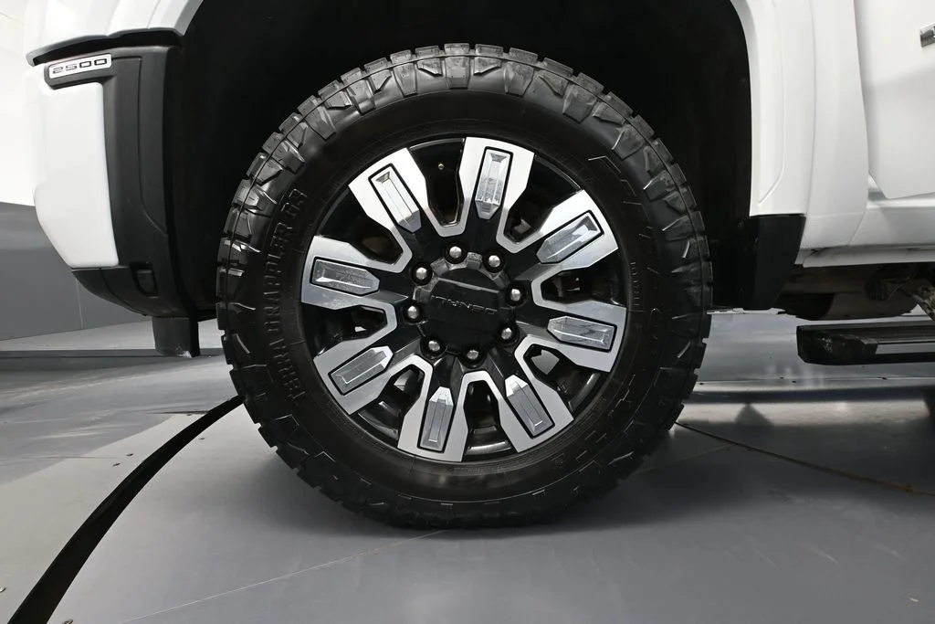 Certified Used 2025 White GMC Denali image 20