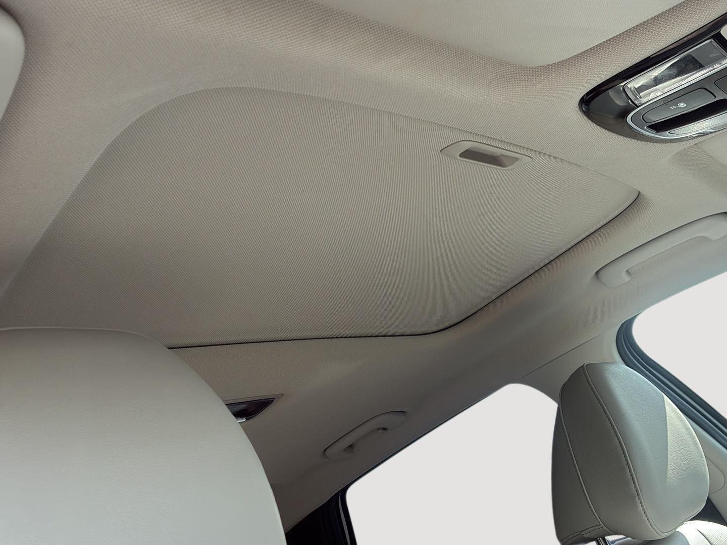 Used 2024 White Pearl Hyundai SEL image 12
