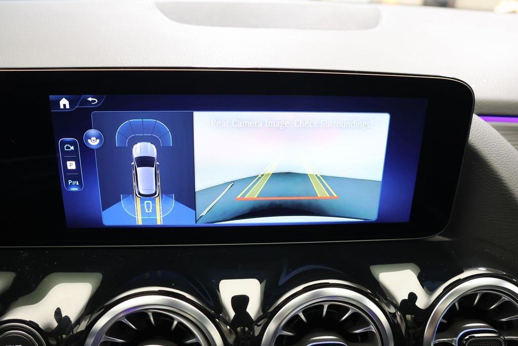New 2026 Polar White Mercedes-Benz GLA 250 image 25