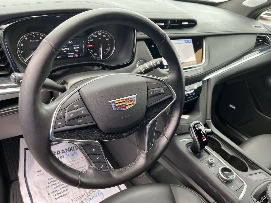 Used 2023 White Cadillac Premium Luxury image 16