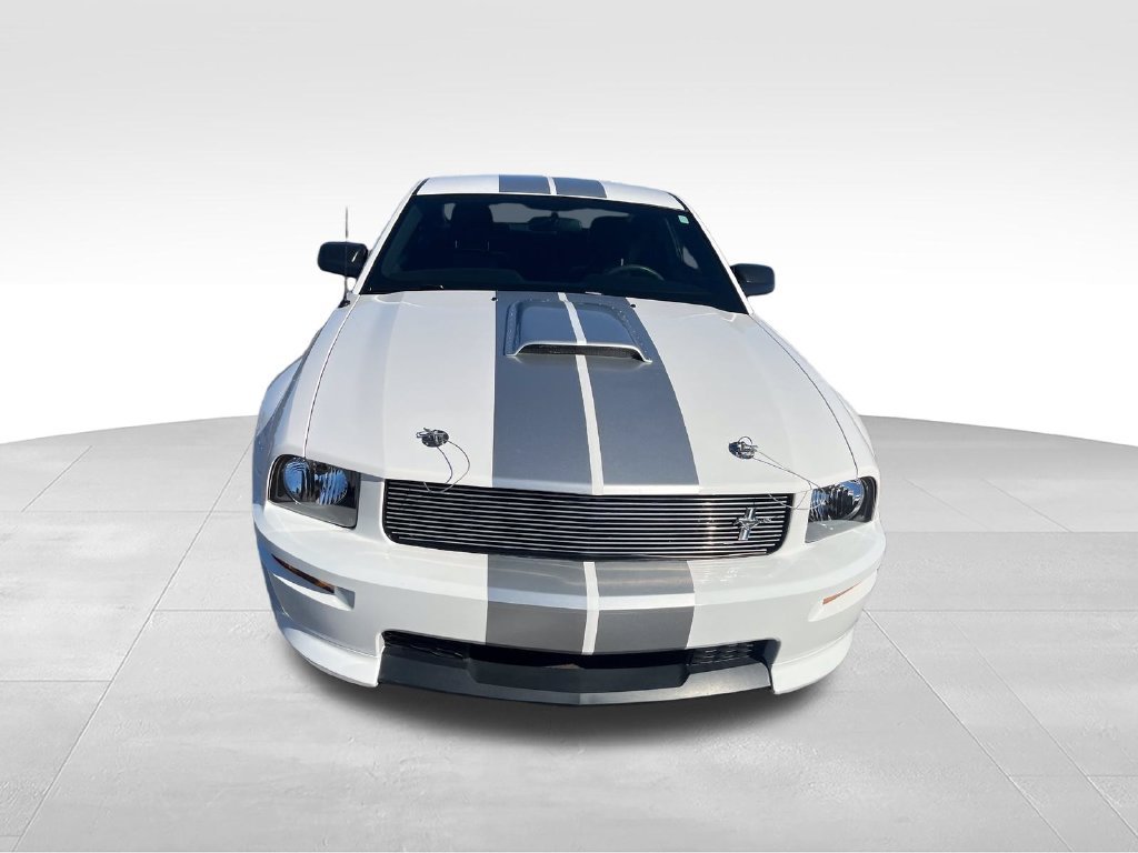 Used 2007 White Ford  image 8