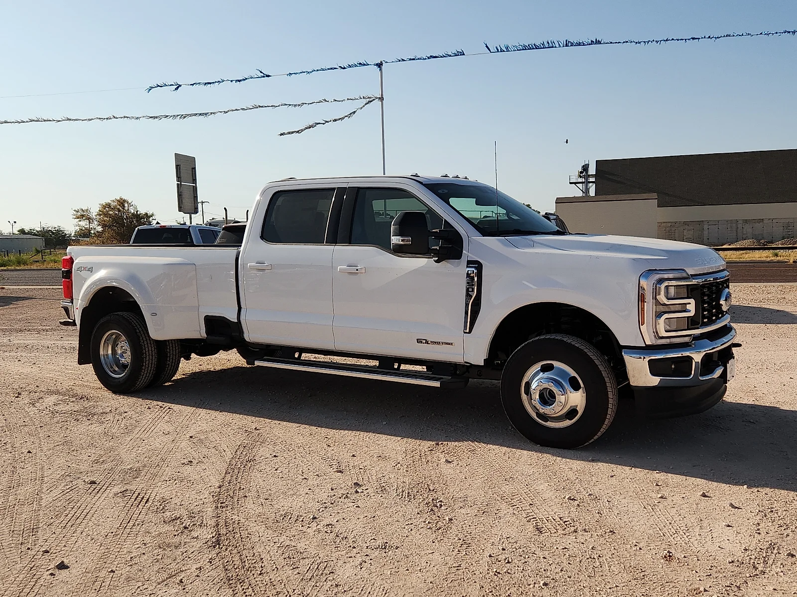 New 2026 Oxford White Ford Lariat image 8