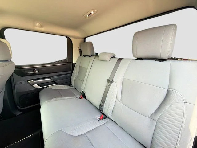 Used 2024  Toyota SR5 image 27