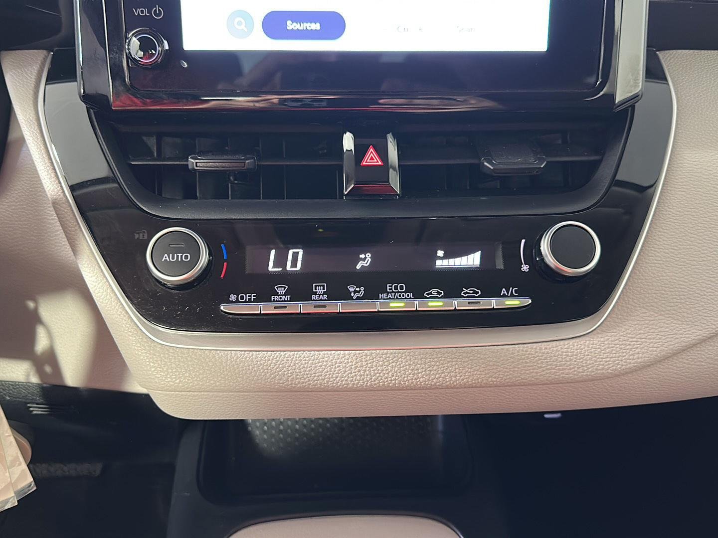 Certified Used 2025 Blueprint Toyota Hybrid LE image 15