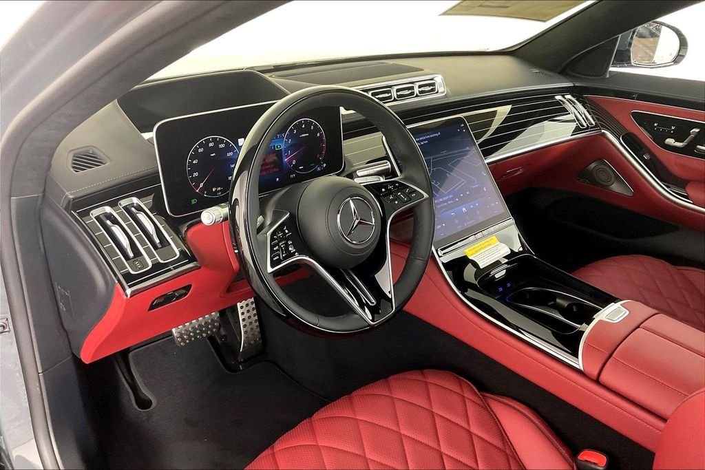 New 2026 MANUFAKTUR Silicon Grey Mercedes-Benz S 580 image 6