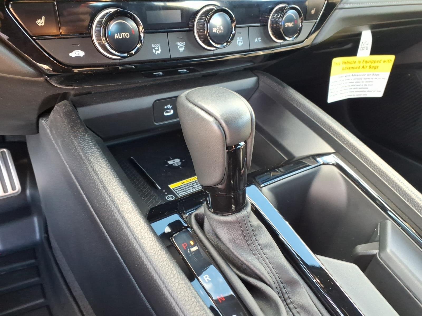 Used 2025 Platinum White Pearl Honda Sport image 8