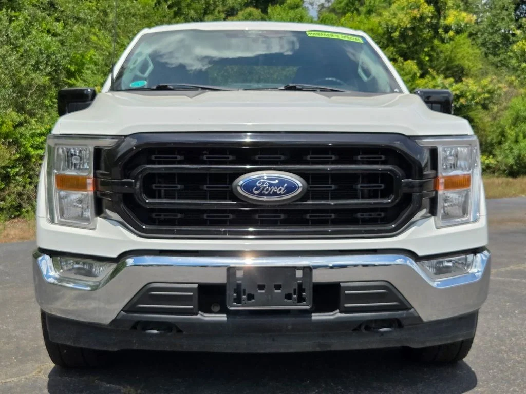 Used 2022 White Ford XLT image 9