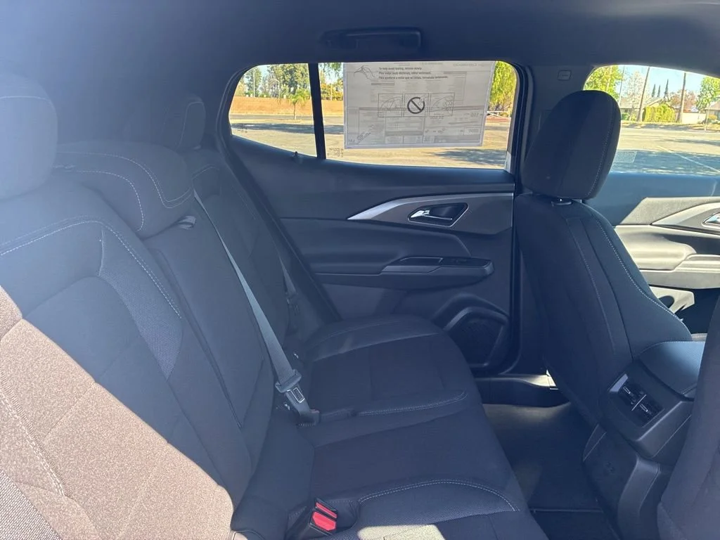 New 2026 Summit White Chevrolet LT image 26