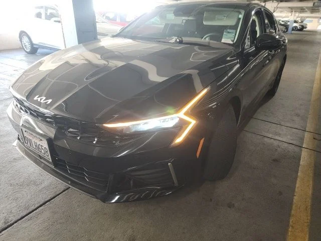 Certified Used 2025 Black Kia LXS image 4