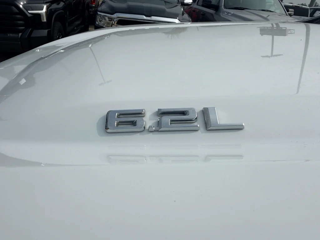 Used 2023 Summit White Chevrolet LTZ image 30