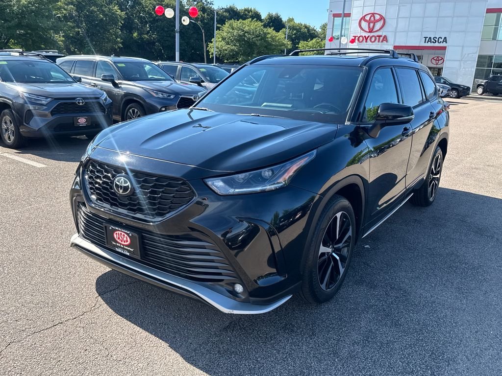 Used 2022 Black Toyota XSE image 3